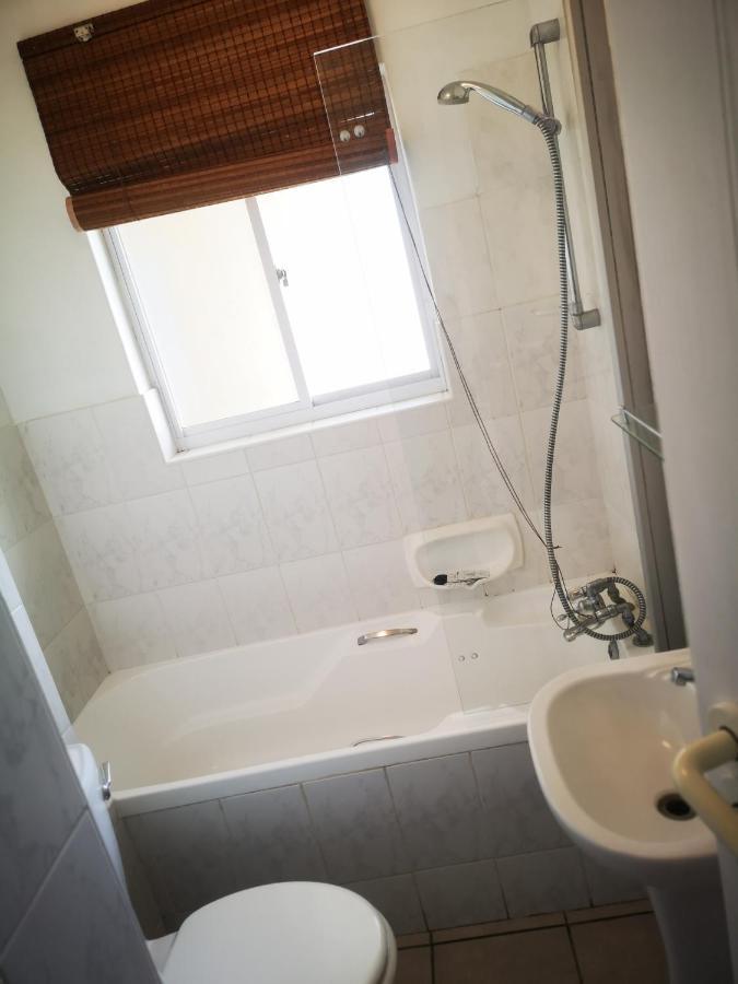 Cape Town Family Beachfront Apartment Leisure Bay Екстер'єр фото