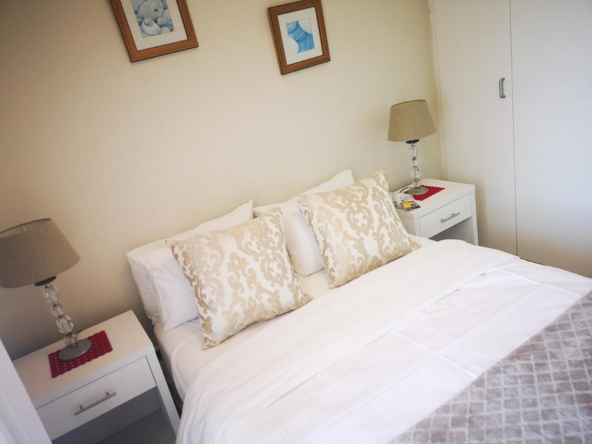 Cape Town Family Beachfront Apartment Leisure Bay Екстер'єр фото